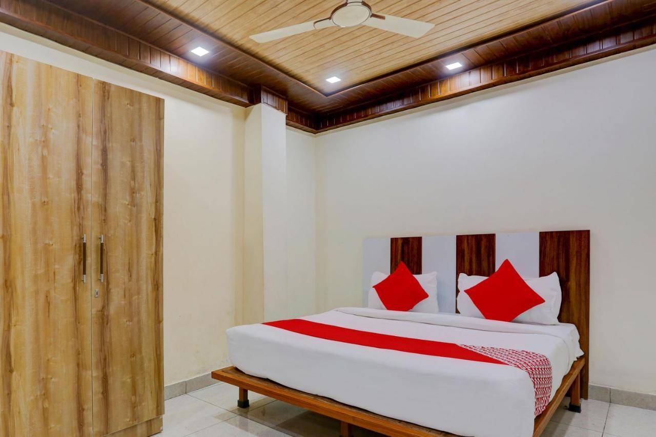 Hotel O Family Deluxe New Delhi Exteriör bild