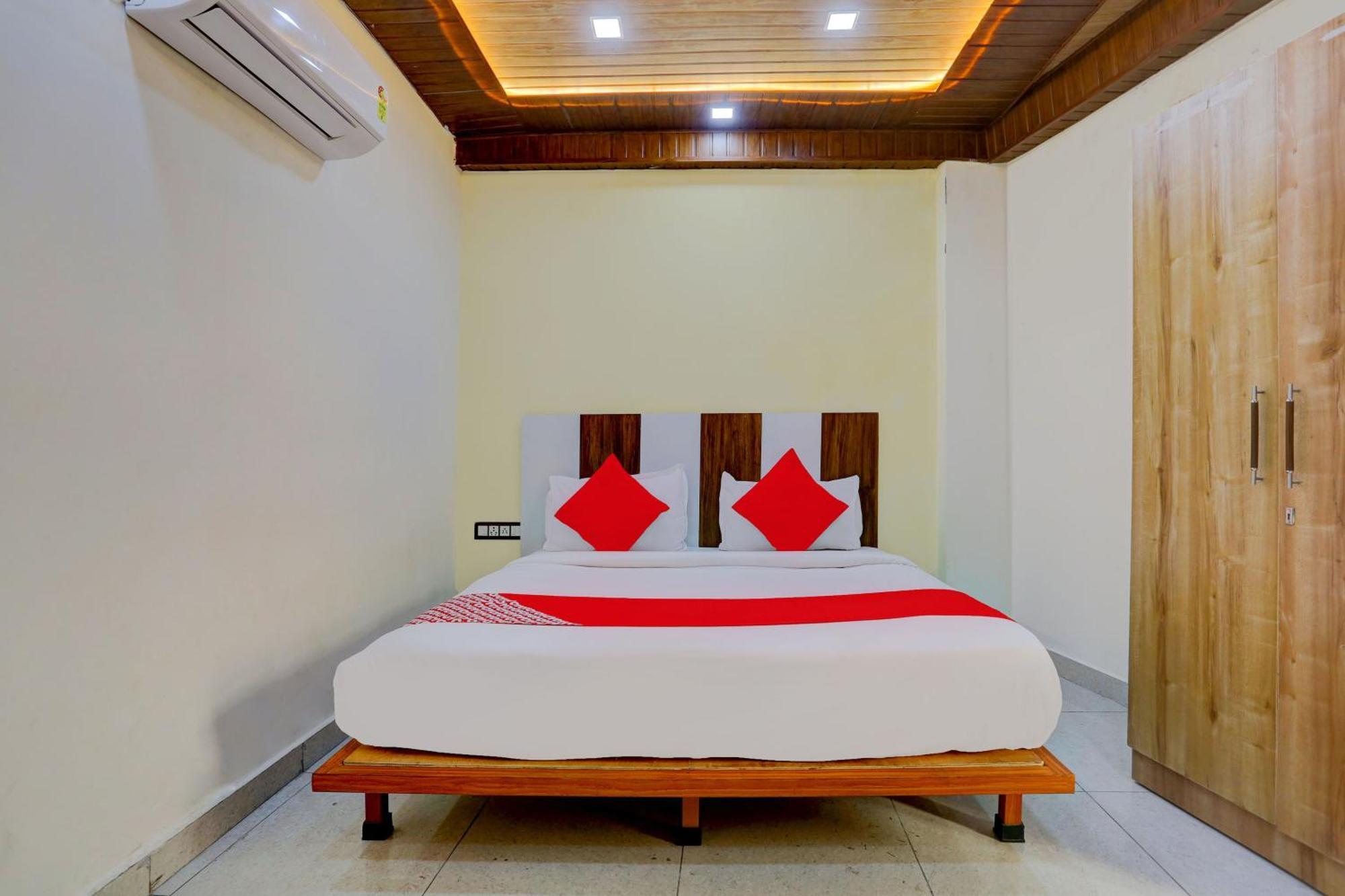 Hotel O Family Deluxe New Delhi Exteriör bild